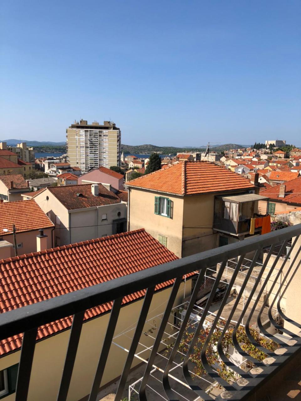 שיבניק Apartment City View מראה חיצוני תמונה